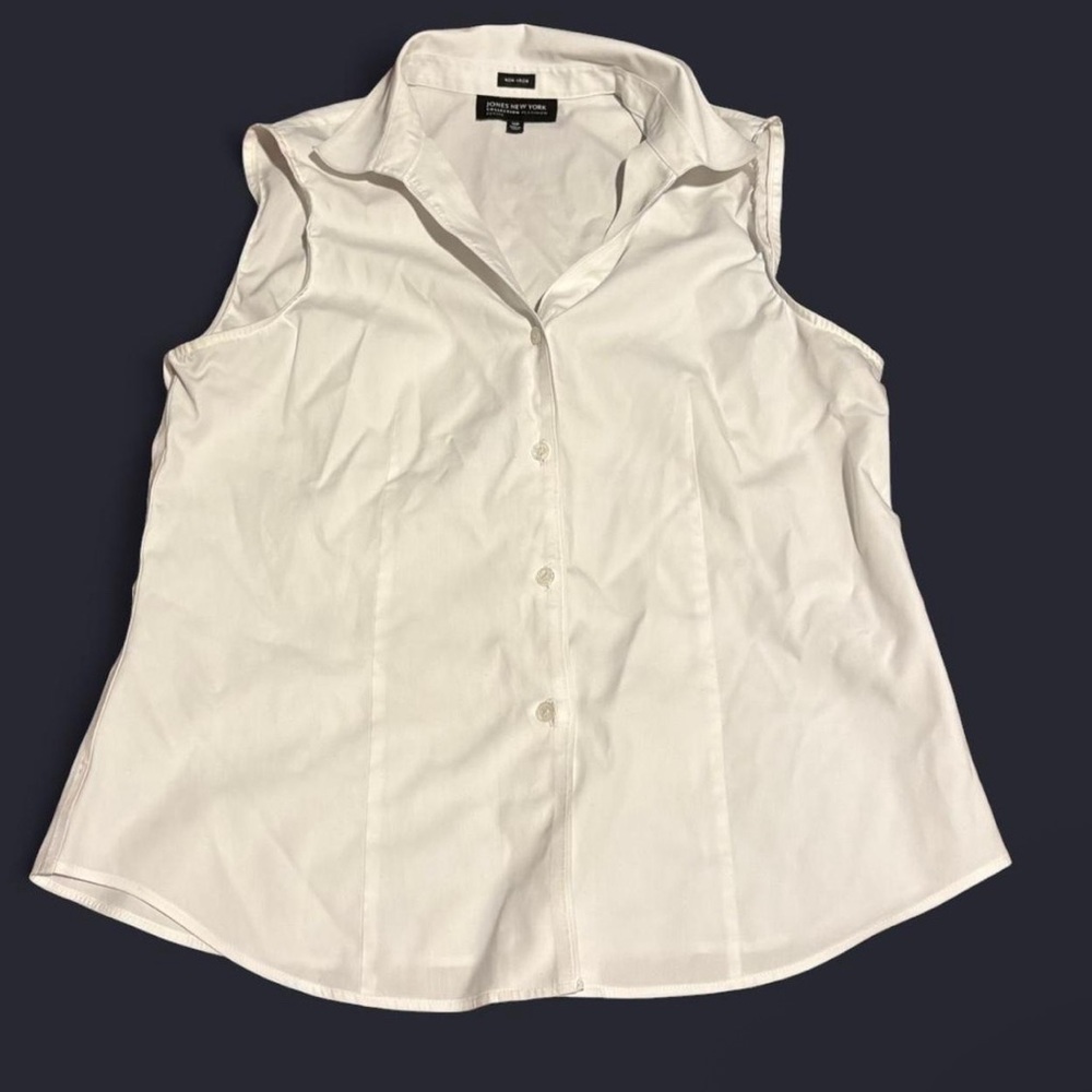 Jones New York White Sleeveless Button-Down Shirt